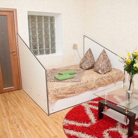 Semi-Luxury Apartment On Zhukovskogo Street 57 Zaporizhia 외부 사진